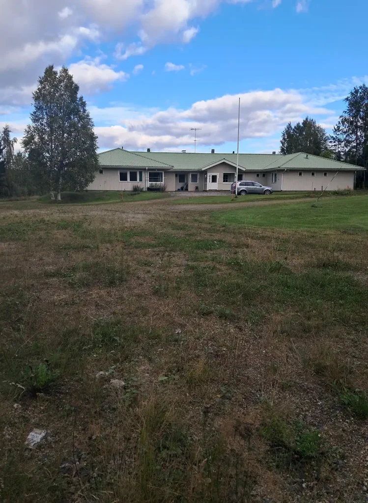 Julkisivu 1